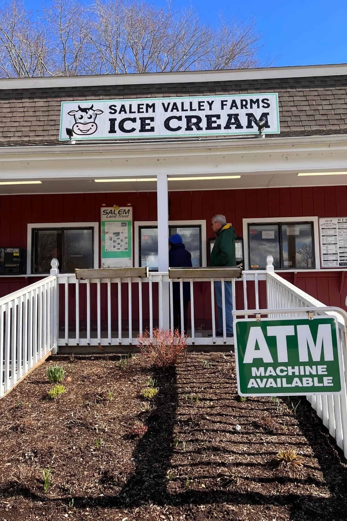 salem valley farms ice cream store front.