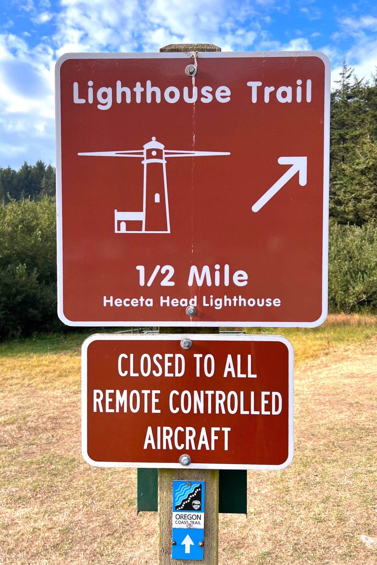 lighthouse trail sign.